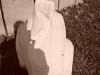 Habar n-am ce reprezintă sculptura aceasta, în campusul Universității din Petroșani