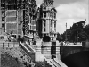 28. Fotografie veche din București, de pe malul râului Dâmbovița