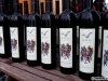 Încă o surpriză plăcută: sticle de vin cu numele și URL-ul proprietarului