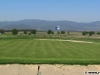 Un teren de golf pentru campionate, precum cel de la Pianu, are optsprezece găuri cu trasee de lungimi diferite